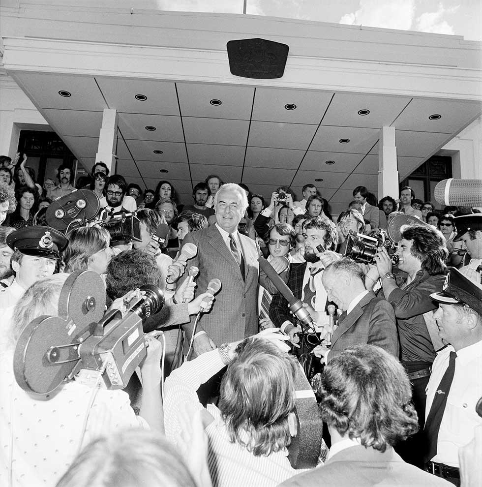 Gough Whitlam addresses the media on the front steps of Old Parliament House