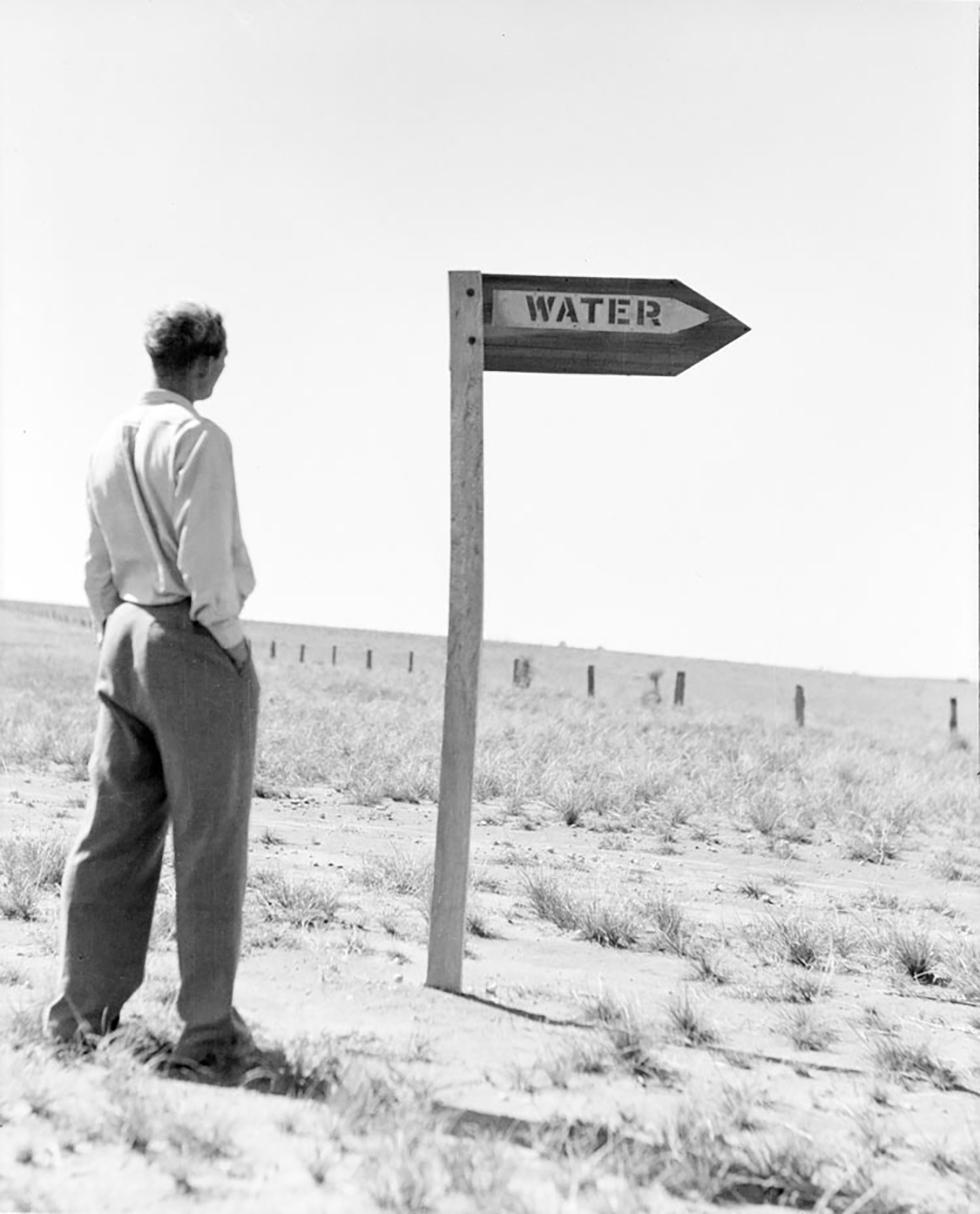 Murray River during 1937-47 drought.