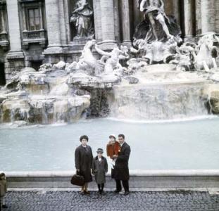 Antonia, her husband Renzo and children Luigi and Claudia posing in front of the Trevi Fountain in Rome. 