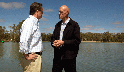 Former Australian Conservation Foundation president turned ALP candidate Peter Garrett (right) meets with Opposition Leader Mark Latham (left) to announce the ALP’s $1-billion election commitment to the Murray–Darling Basin Plan, Mildura, Victoria, September 2004. NAA: A14482, 040484DI-0369. AUSPIC photographer: Howard Moffatt © Commonwealth of Australia, 2004